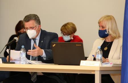 16.REDNA SEJA OBČINSKEGA SVETA 13 FOTO LJUBO VUKELIČ